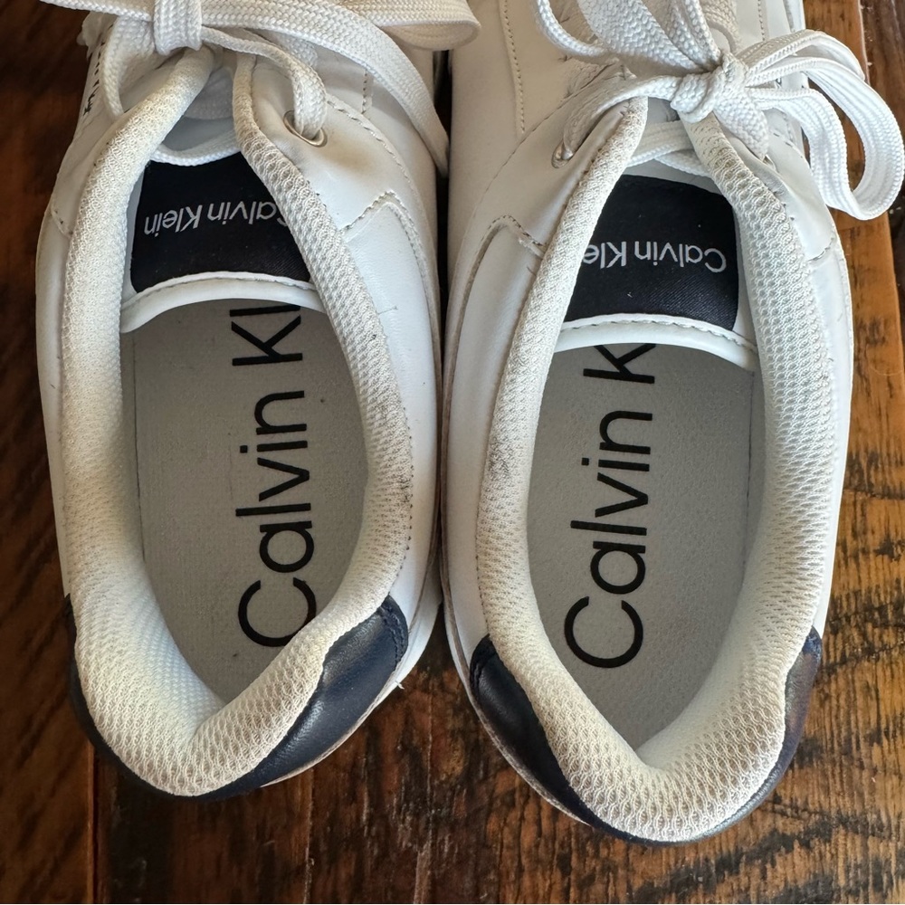 Calvin Klein Women's Hallen Sneaker Size 11 - Picture 6 of 7
